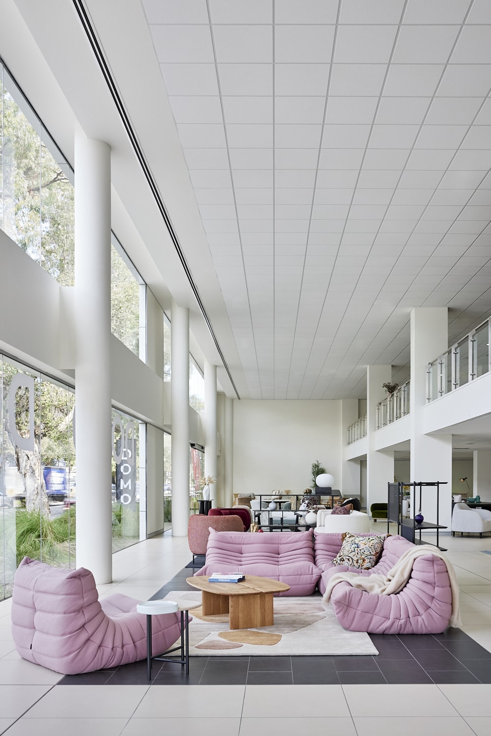 Ligne Roset Togo: Vidar Lilas