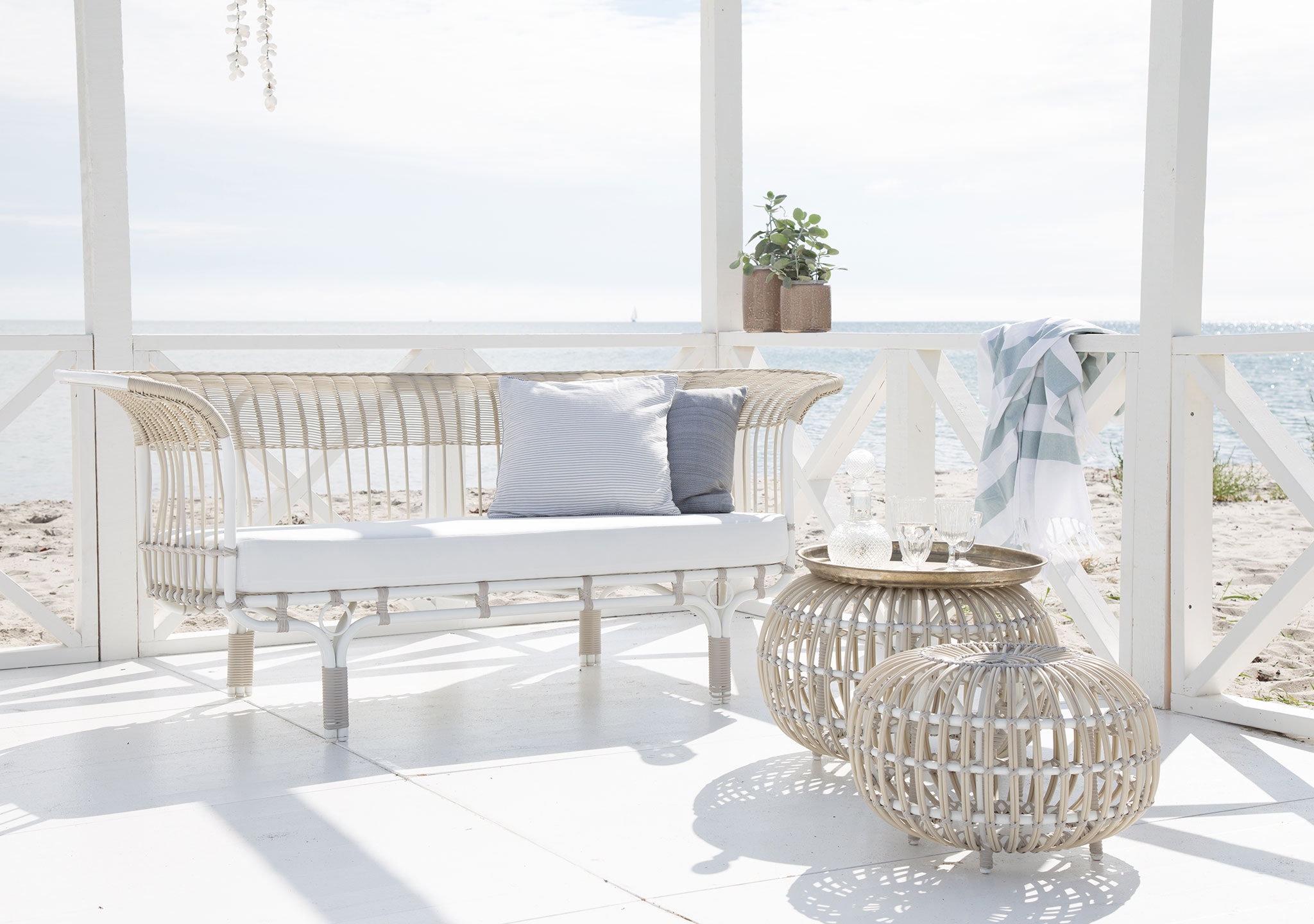 Sika Design Exterior Ottoman and Belladonna Sofa: Dove White Aluminium