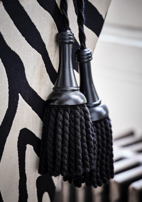 Duresta: Hornblower tiebacks in custom fabric