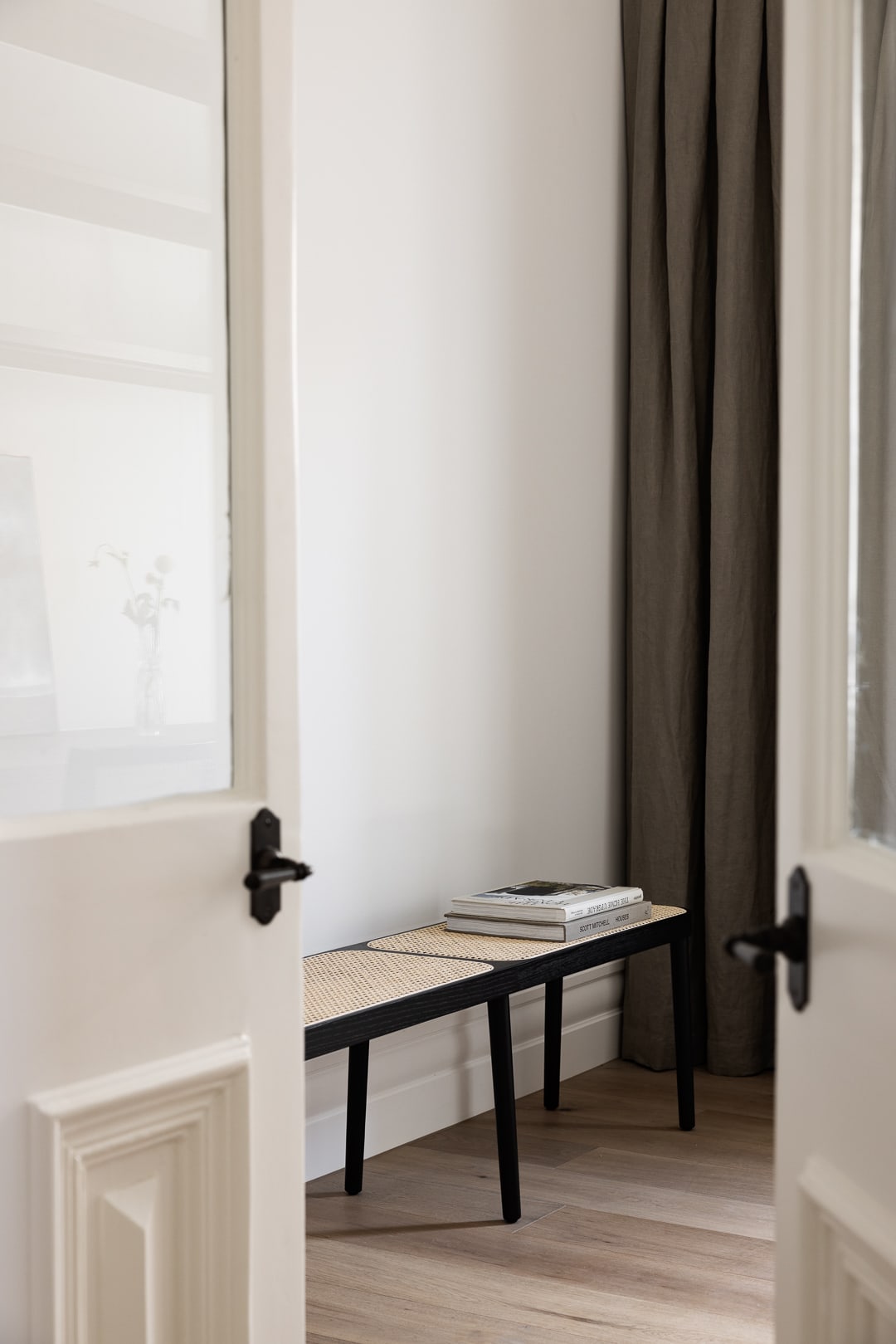 Ligne Roset: Tambour Bench Large. Image Credit: Dylan James