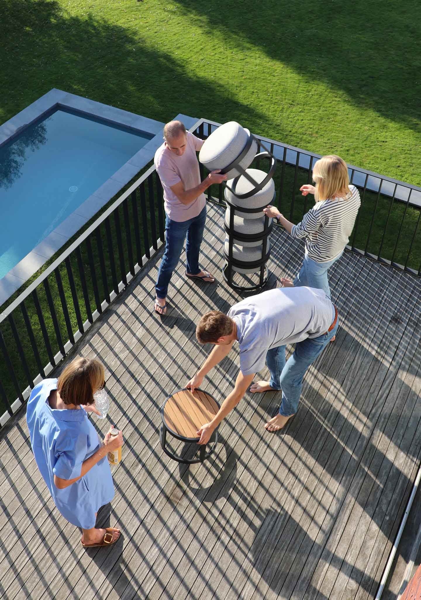 Totem-5-Piece-Set-Charcoal-Sunproof-Frontelia-163-Teak-INSITU3