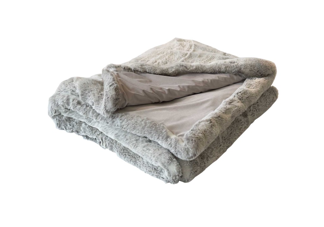 Faux Fur Throw: Silver Moscou