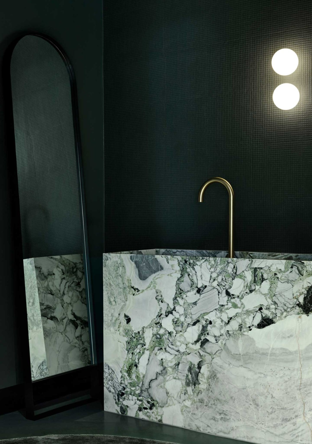 Tondo Mirror Black 550W Biasol cremorne studio Derek Swalwell 03
