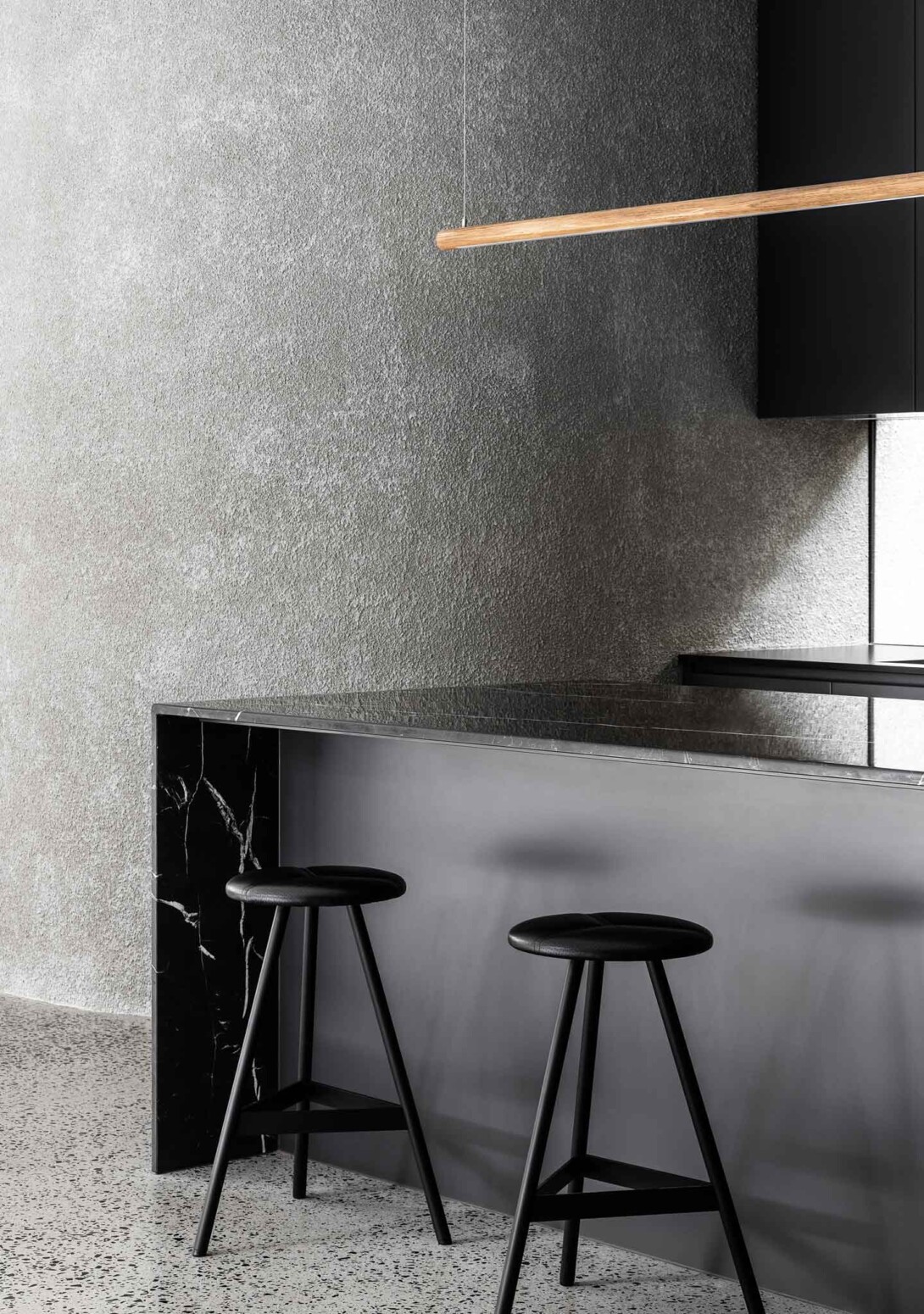 Tre Mezzo Counter Stool Black Ace Biasol Inform Timothy Kaye
