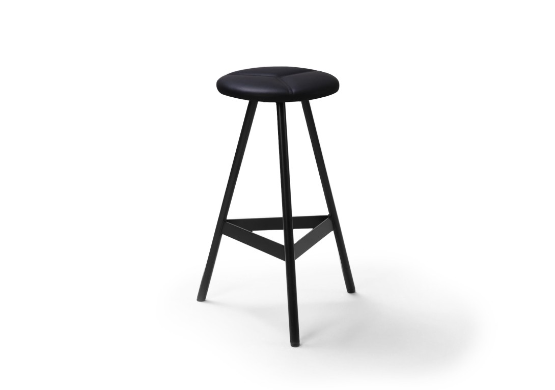 Biasol: Tre Mezzo Counter Stool 650H 470W 4701 Black Ace Flat Frame Pelle Barolo Nocturnal 3507 Leather Top