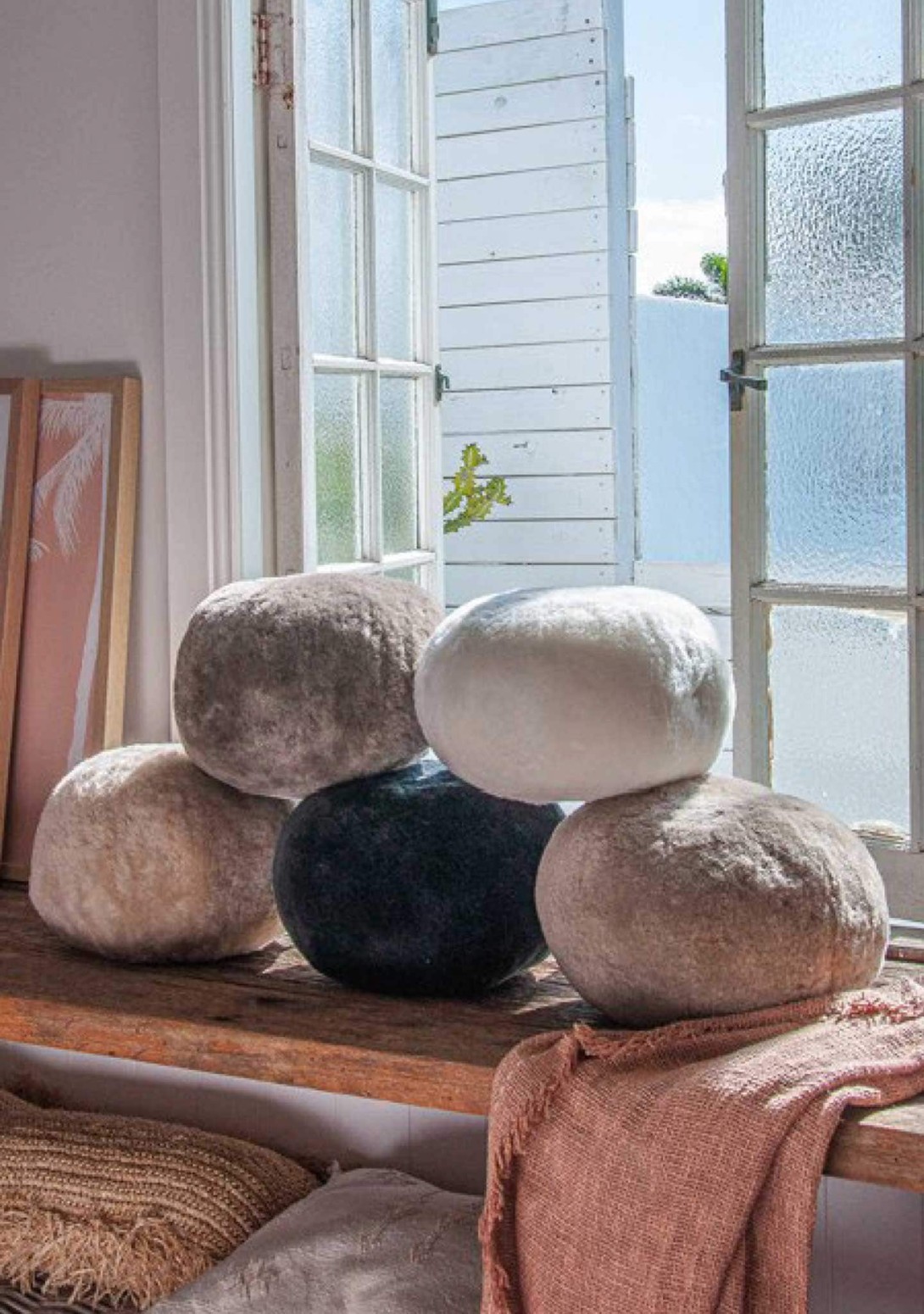 Ball-Cushions-Fibre-Insitu