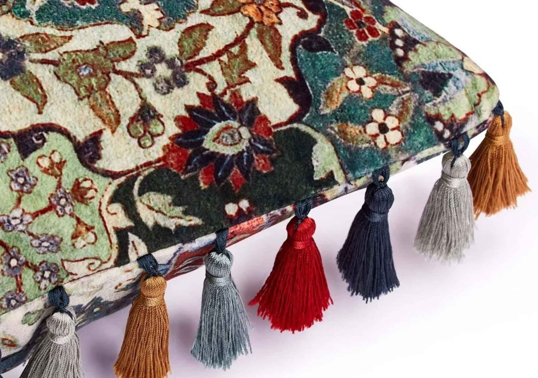 Caspar-Medium-Velvet-Cushion-Forest-Detail