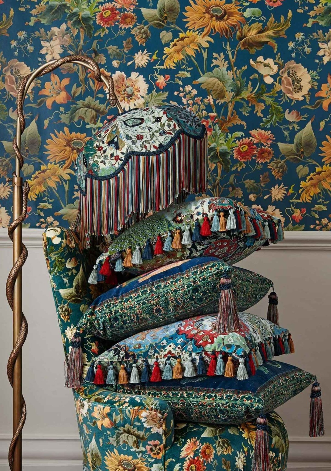 Caspar Medium Velvet Cushion Forest