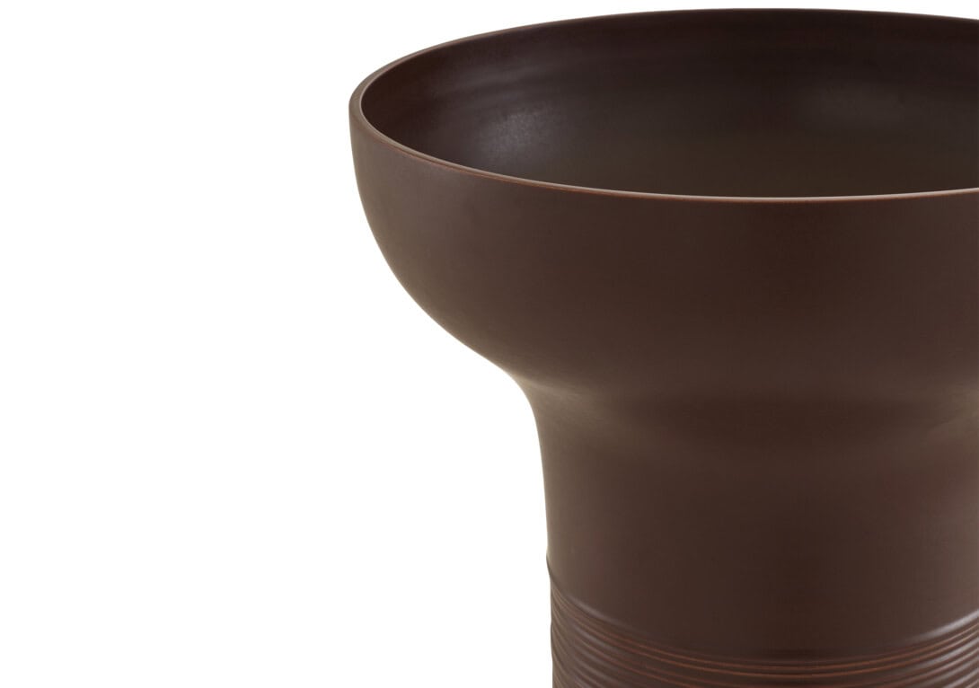 Ligne Roset Empreintes Vase: Large Chocolat