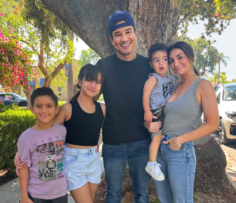 mario lopez family portrait
