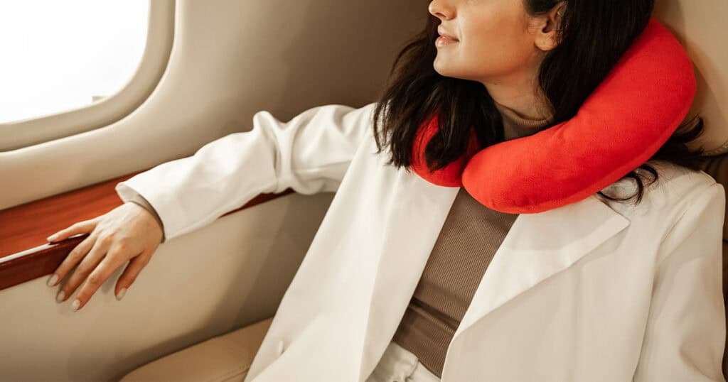 best travel neck pillows, relaxing on plane