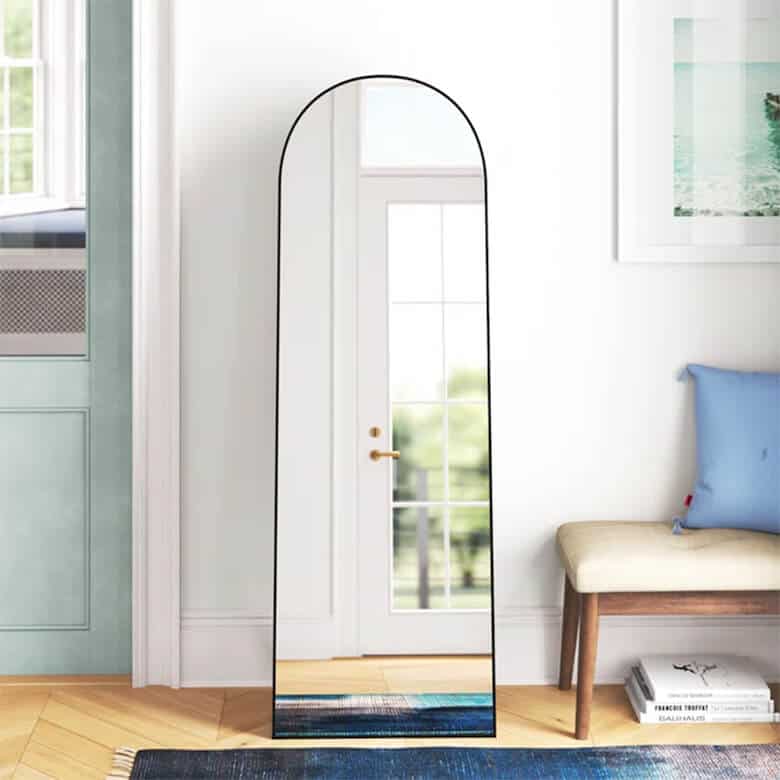 Arched decorative mirror