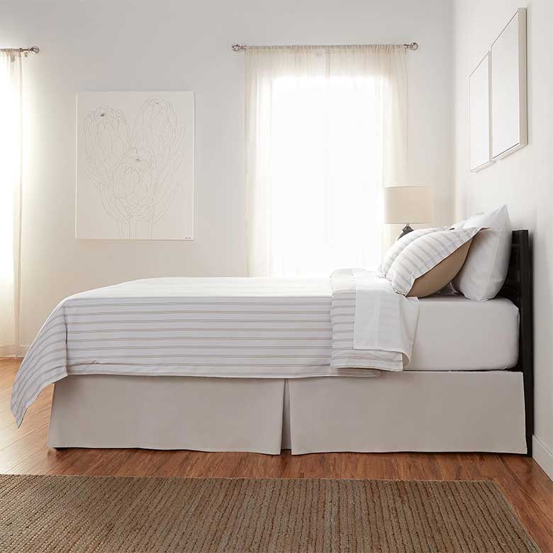 bed skirt