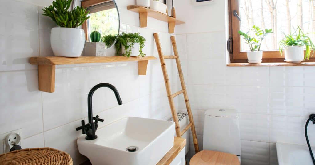 small bathroom storage ideas