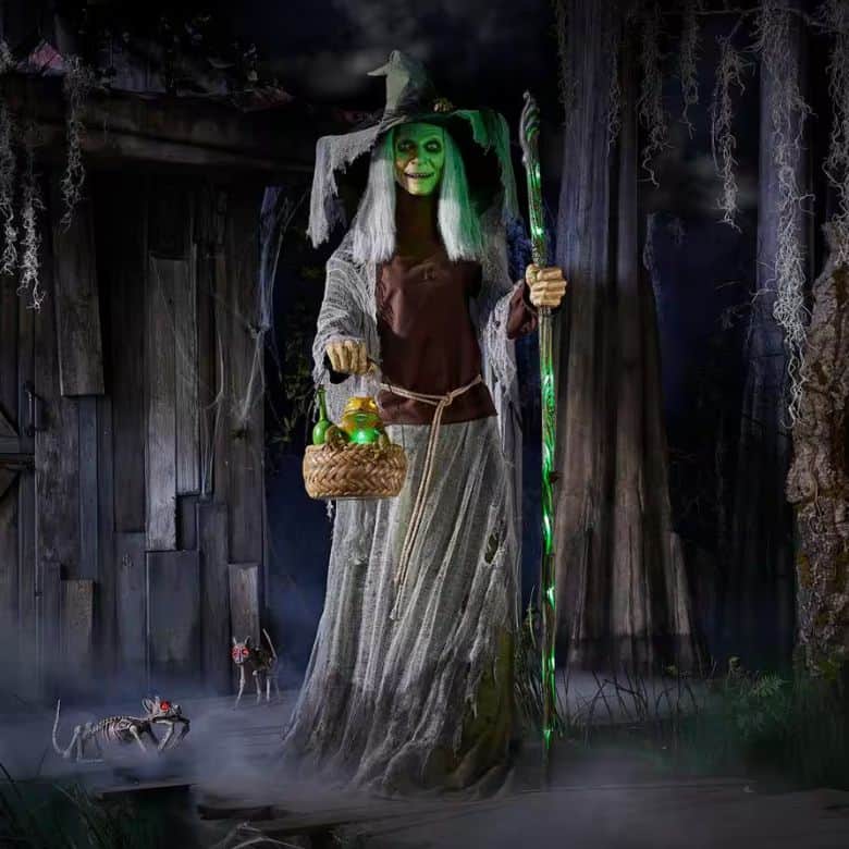 10 Best Halloween Animatronics for a Spirited Yard Display