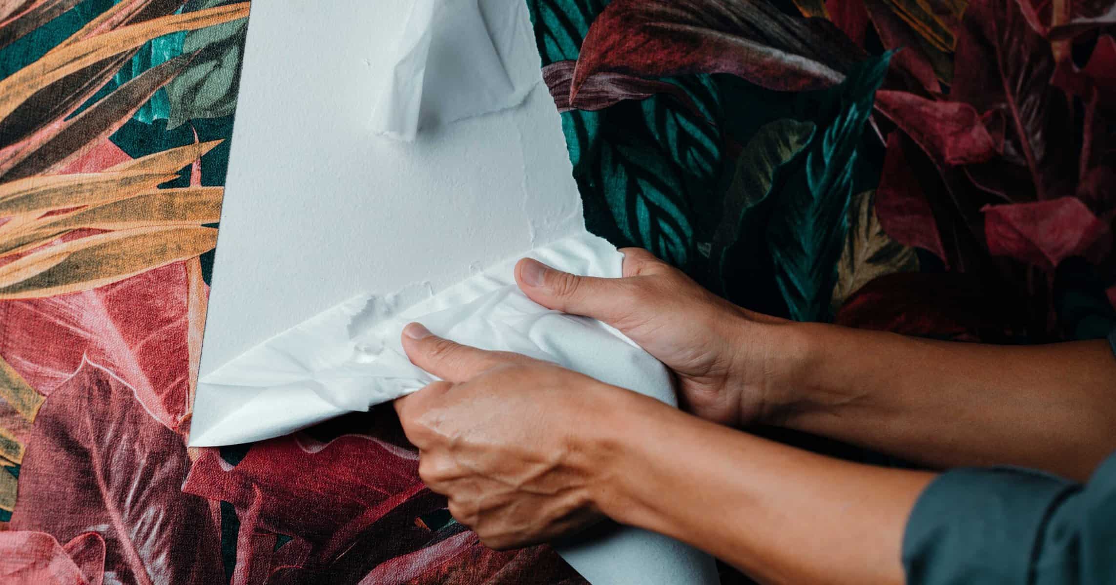 How to Properly Remove Wallpaper