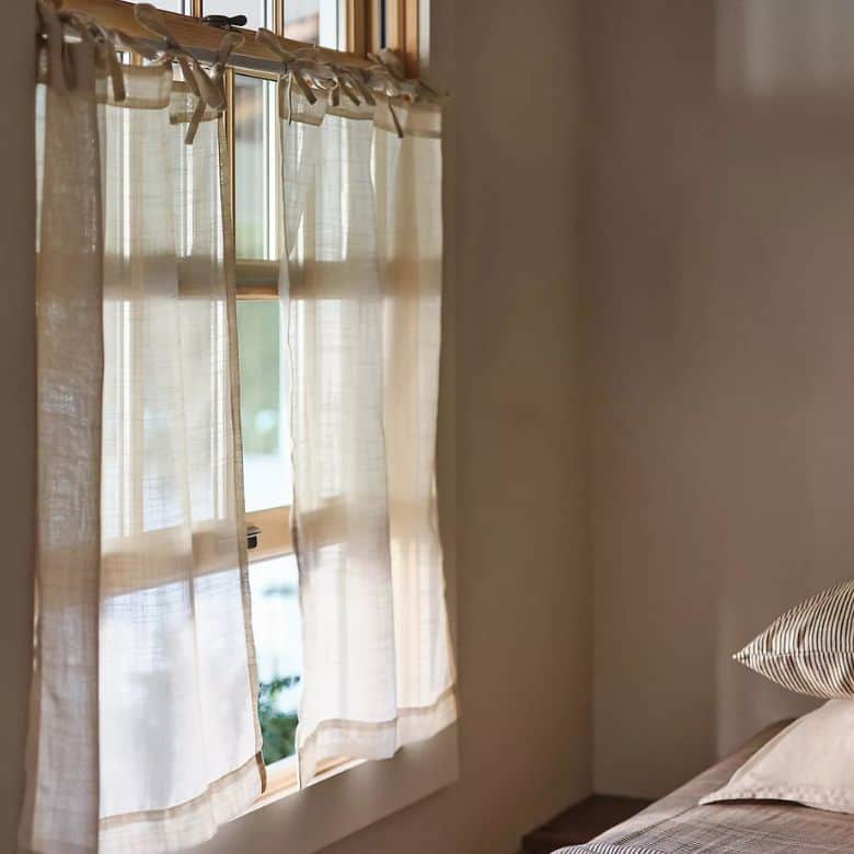 beige cafe curtains