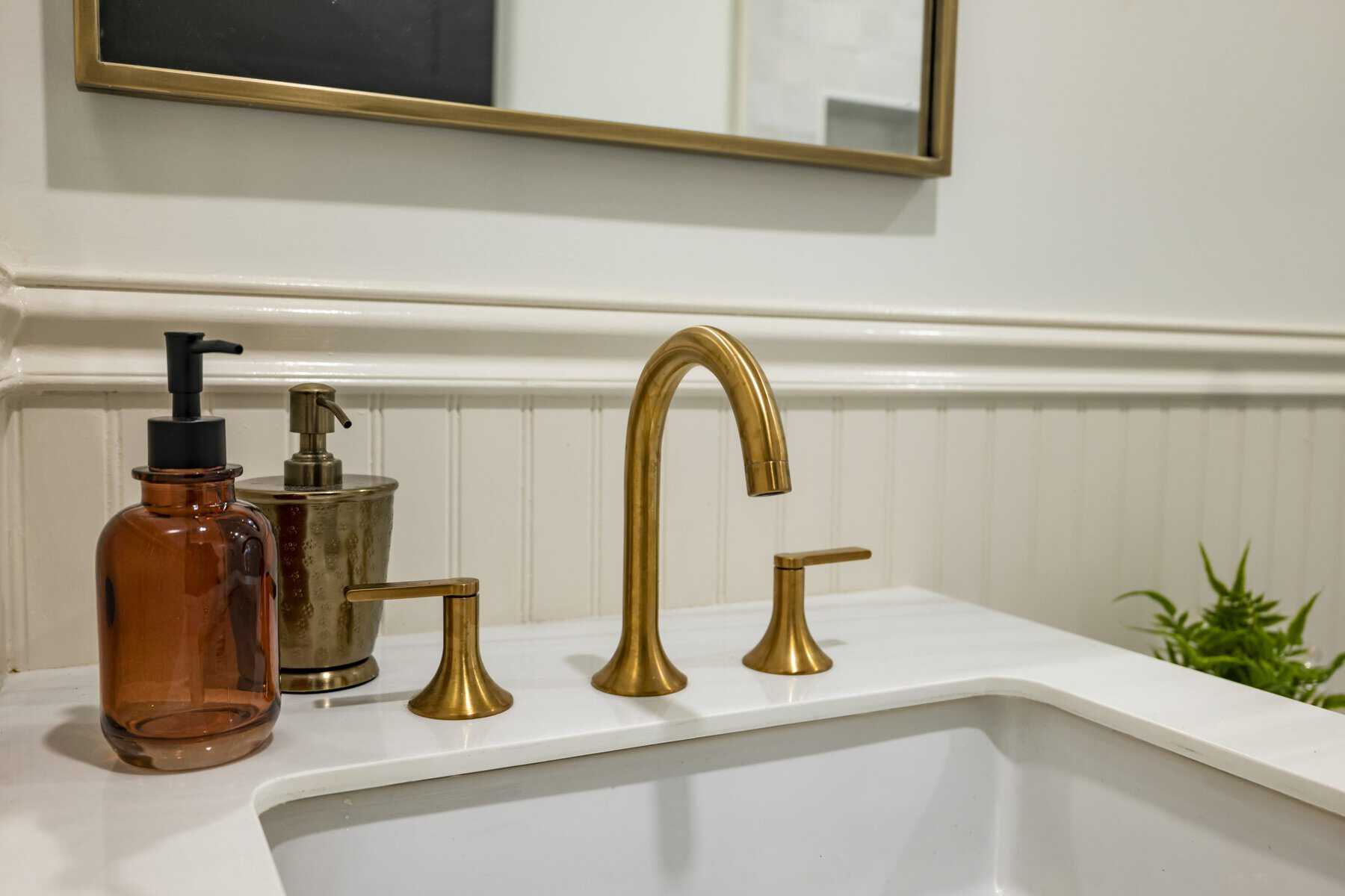 Brass bathroom faucet with soap dispensers