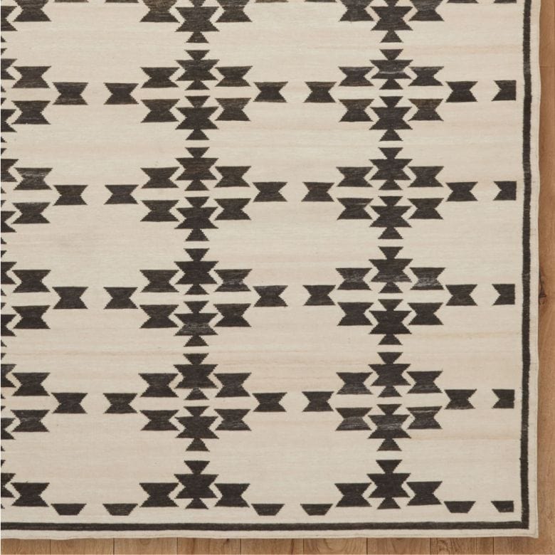 black and white Indoor/Outdoor Flatweave Rug
