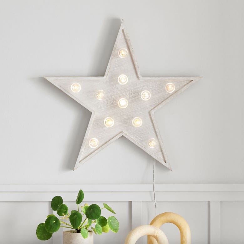 wall-hanging star marquee