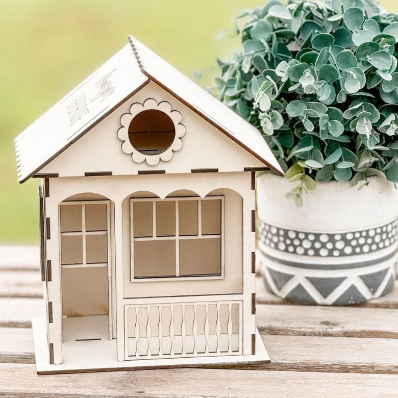 DIY wooden birdhouse kit