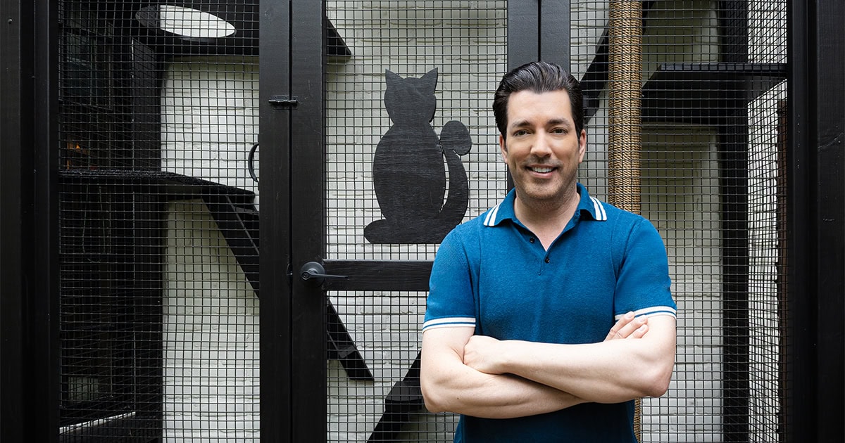 jonathan scott shows viewers how to build a catio