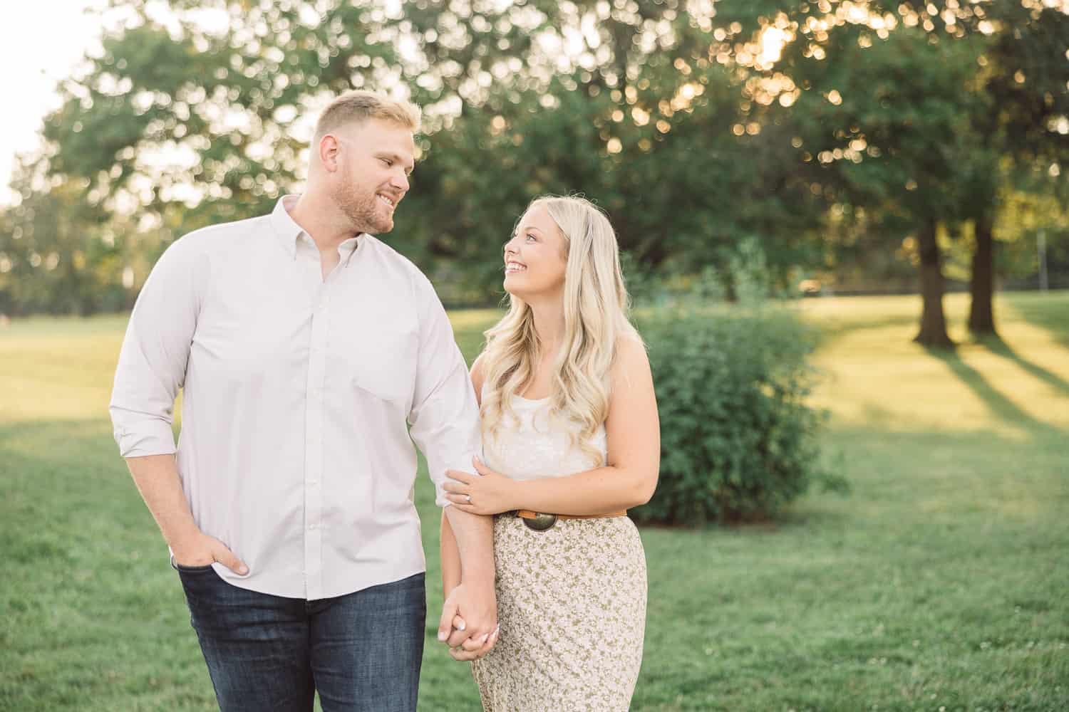 Thomas Stoll Park Engagement | Baili + Scott - Kansas City Wedding ...