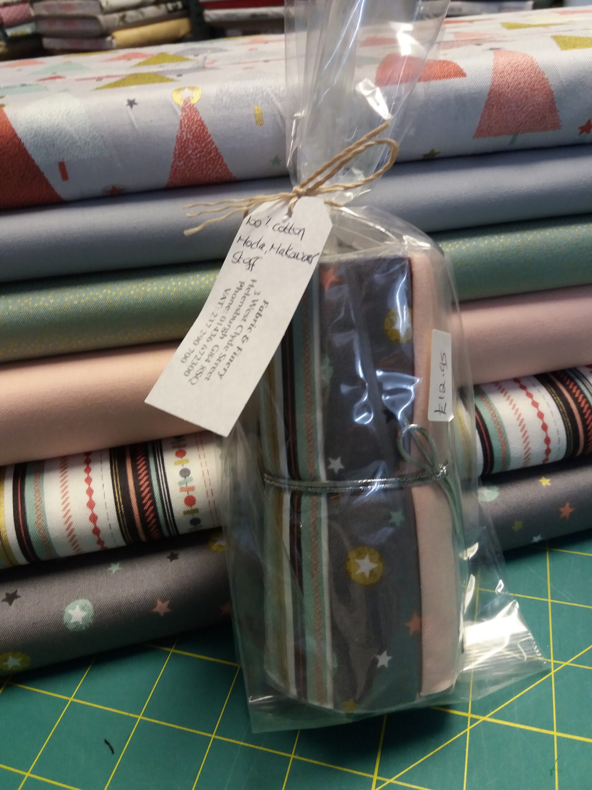 5 inch roll bundle Christmas Eau de Nil, Soft Coral, Grey, Gold Metal, Ivory, Baubles, Trees, 7 strips full width 44" - Image 3