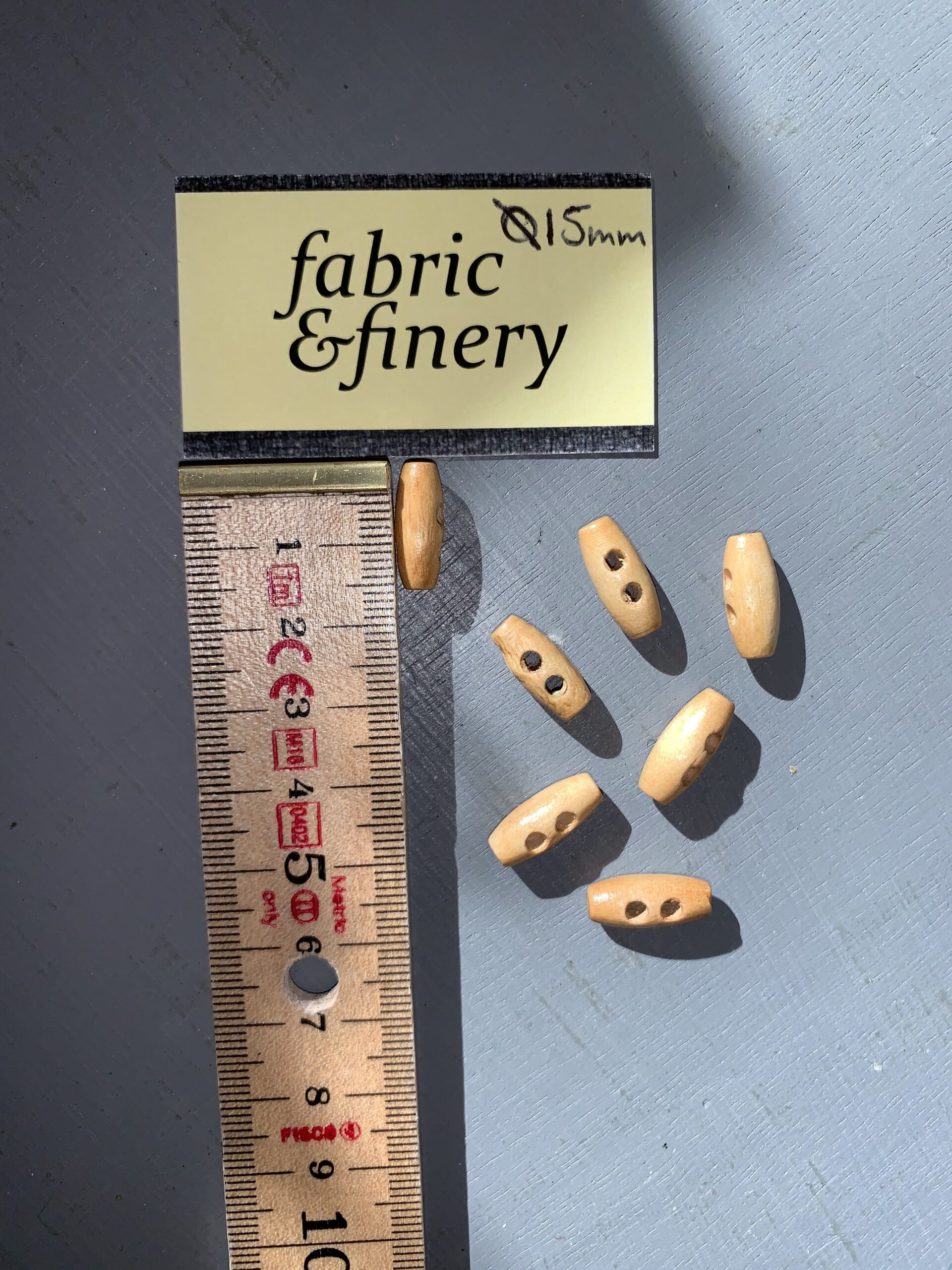 Button wood toggle, 15mm, per piece