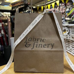 PAPER GIFT BAGS WITH RIBBON