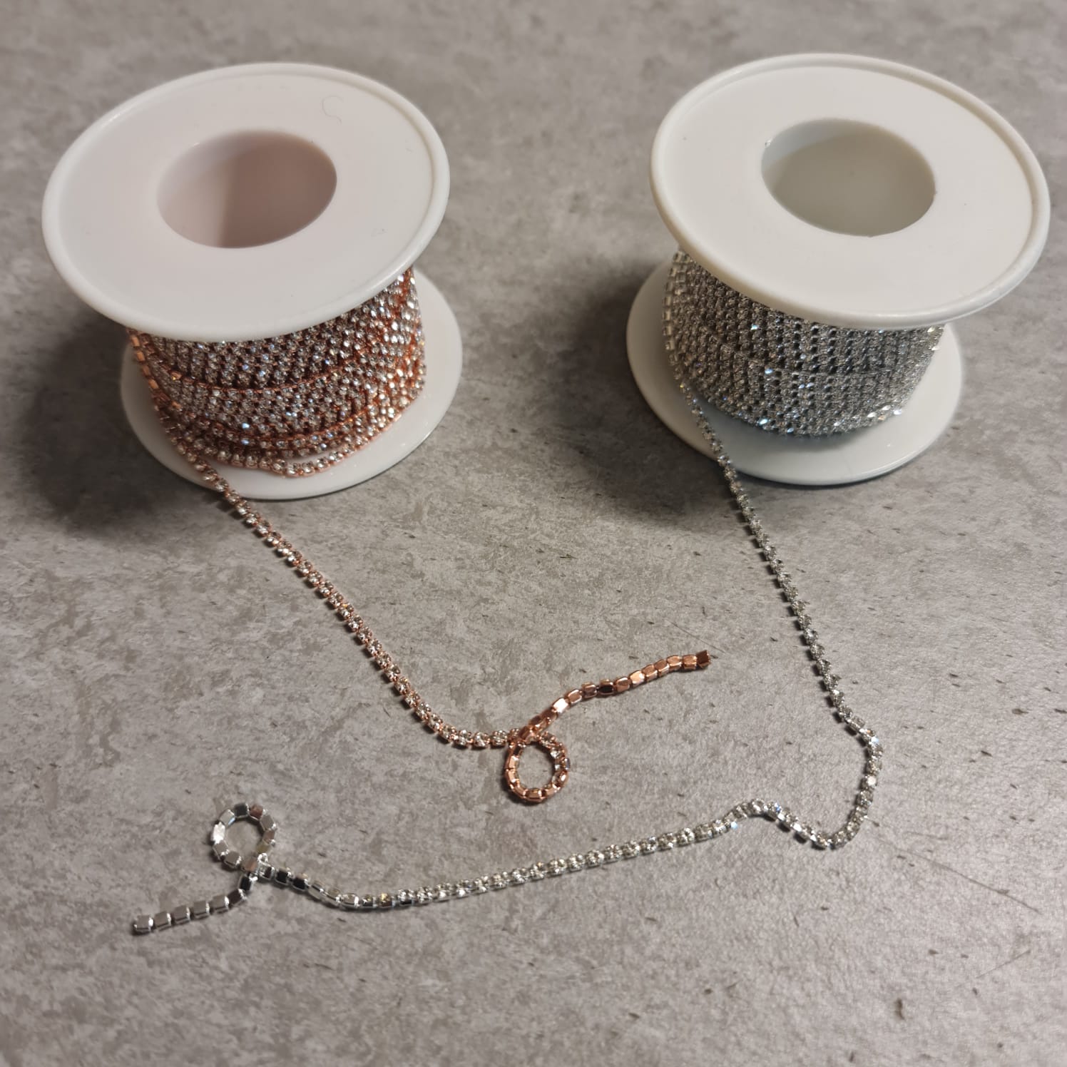 2mm Rose Gold Crystal Rhinestone chain, per metre - Image 2