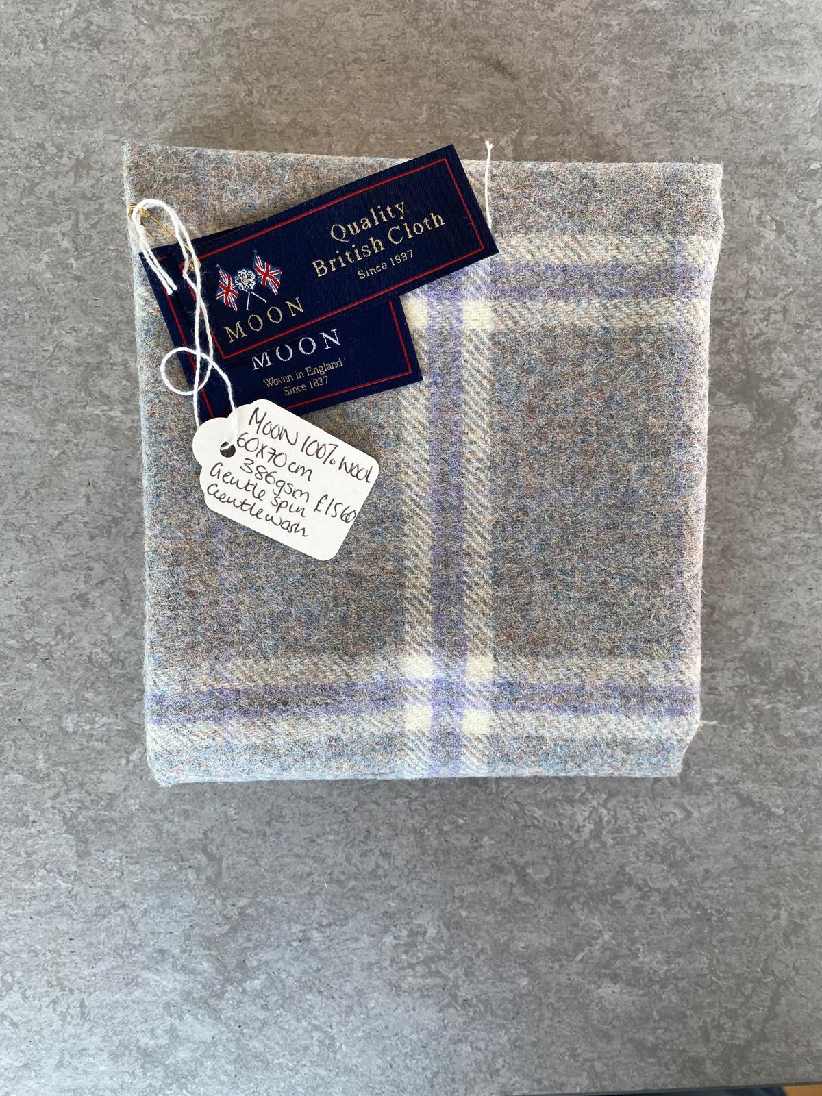 Abraham Moon 100% Wool FQ 60cm x 68cm Windowpane Marble