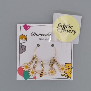 daisy and bee stitch marker