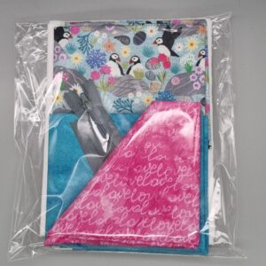 Zipped little bag, handles & in-/outside pockets Lewis & Irene Aqua Blue Puffins and "love" Pink