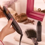 Comment boucler ses cheveux rapidement : wavy impeccable, lisseur et spray