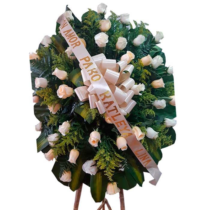 Corona-funebre-Rosas-beige-y-blancas_Floristerias-Flores-Cali-es-Cali