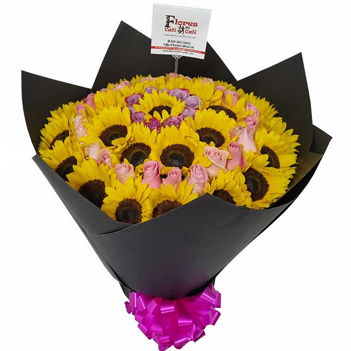Ramo-de-Girasoles-con-Rosas-Rosadas-floristeria-en-cali