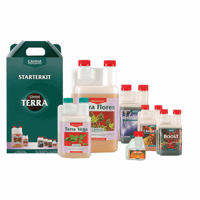 Starterkit van Canna Terra, bestaande uit zes flessen voedingsstoffen voor de tuinbouw. Inclusief Terra Vega en Terra Flores, beide in ruime verpakkingen, en aanvullingen zoals Rhizotonic, Cannazym, Boost en PK 13/14. Het pakket biedt een veelzijdige basis voor zowel de groeifase als de bloeifase van planten. De flessen zijn gemaakt van kunststof en zijn voorzien van gebruiksvriendelijke doppen. Geschikt voor zowel beginner als gevorderde kweker, met een focus op efficiënte, duurzame groei.