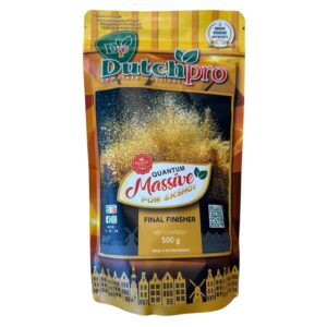 Ein 500g-Beutel DutchPro Quantum Massive Powdershot mit einem gold-orangefarbenen Design mit Glitzern und Häusern im holländischen Stil am Boden.