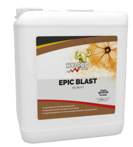 Hy-Pro Epic Blast is een vloeibaar plantvoedingsmiddel dat speciaal is ontwikkeld voor de bloeifase van planten. Het heeft een voedingswaarde van N1-P8-K7, wat optimaliseert de opname van nutriënten en bevordert de bloei. De verpakking bevat super fosfaten, wat zorgt voor extra energie en een betere celontwikkeling. Dit product is ontworpen voor gebruik in combinatie met kokosgrond en is beschikbaar in een witte kunststof container. Het formaat is geschikt voor langdurig gebruik in de tuinbouw.