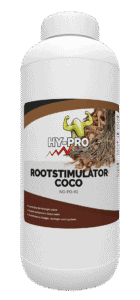 Rootstimulator Coco van HY-PRO is een voedingsmiddel ontworpen voor de stimulatie van de wortelgroei van planten. Dit product, verpakt in een herkenbare fles, is geschikt voor gebruik met kokos substraat. De inhoud bestaat uit een speciale formule die bijdraagt aan een sterker wortelstelsel en de veerkracht van de plant vergroot. Met een focus op duurzaamheid en milieuvriendelijkheid, biedt deze wortelstimulator een ideale basis voor gezondere planten. Het product is voorzien van duidelijke instructies voor gebruik en maakt het eenvoudig om de groei van uw planten te optimaliseren.