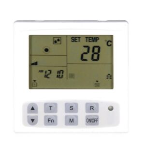 Thermostaat met een digitaal display dat de ingestelde temperatuur van 28 °C weergeeft. Het apparaat is uitgerust met diverse functies waaronder tijdsaanduiding en instelbare modi voor temperatuurregulatie. De thermoregulator is ontworpen voor gebruik in HVAC-systemen en helpt bij het efficiënt beheren van de temperatuur in binnenruimtes. Het heeft een witte behuizing en is eenvoudig te bedienen met een aantal knoppen. Geschikt voor zowel residentieel als commercieel gebruik.