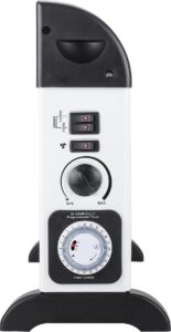 Programmeerbare timer voor verwarmingstoestellen, geschikt voor gebruik binnen en buiten. Het apparaat heeft een vermogen van 2000 watt, met instelmogelijkheden van 750 watt en 1250 watt. De timer is volledig programmeerbaar voor een periode van 24 uur, waardoor gebruikers flexibel kunnen schakelen tussen verschillende tijdsinstellingen. De bediening omvat een draaiknop en twee schakelknoppen voor gemakkelijk gebruik. Het ontwerp is functioneel en efficiënt, met een stevige basis voor stabiliteit. De timer draagt bij aan energiebesparing door het automatisch in- en uitschakelen van apparaten.