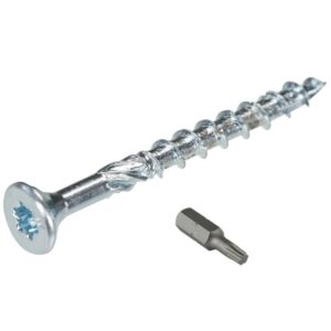 Verstevigde schroef van staal met een verzinkte afwerking, voorzien van een scherpe punt en een kruiskop. Deze schroef heeft uitstekende grip door de gefreesde spiraal en is geschikt voor zowel hout- als bouwmateriaal. Inclusief bijpassende schroevendraaier bit voor gebruiksgemak. De afmetingen zijn standaard, wat het veelzijdig inzetbaar maakt voor verschillende klussen in de bouw en houtbewerking. Duurzaam en geschikt voor zowel binnen- als buitentoepassingen.
