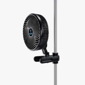 Ventilator mit Antenne für effiziente Belüftung und Luftzirkulation.