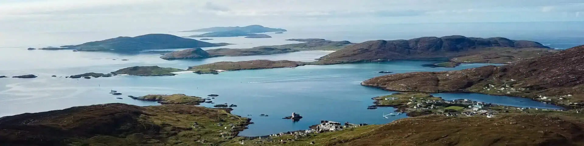 https://www.hebrideanadventures.co.uk/wp-content/uploads/2024/10/Barra--scaled-e1742503377428.jpg