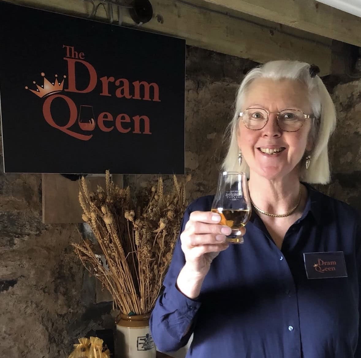 Ann Miller, Dram Queen