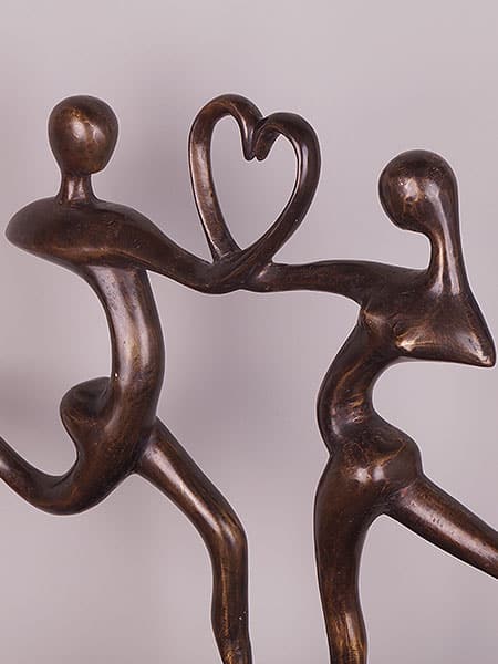 Beeld voor binnen of buiten - Brons - 2 Personen met Hart - 40x54x12 cm - Afbeelding 3