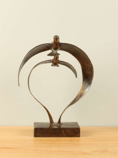 Beeld voor binnen of buiten – Brons – 2 Vogels boven Elkaar op voetje – 34x26x9 cm