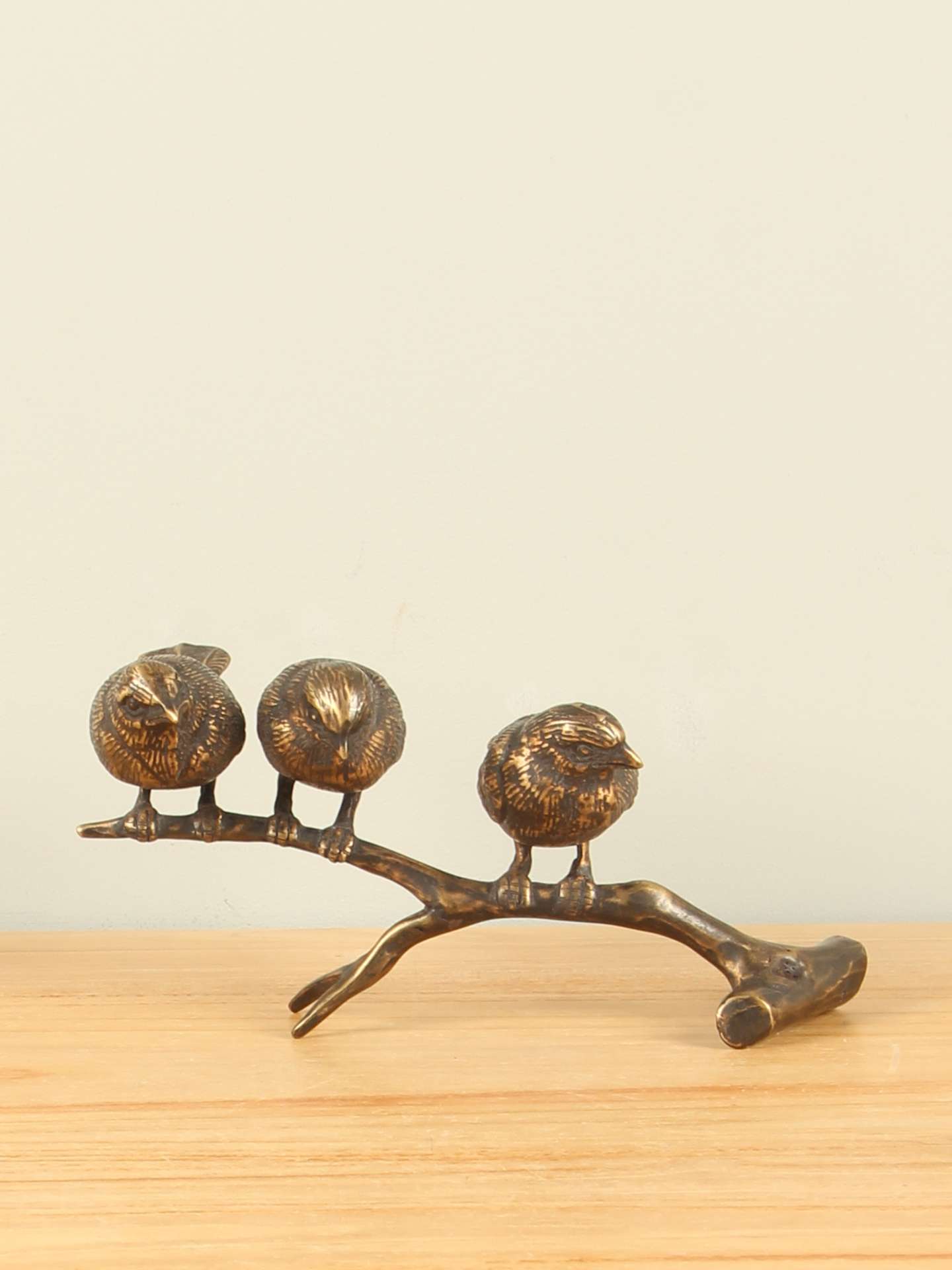 Beeld voor binnen of buiten - Brons - 3 Mussen op Tak - 12x20x9 cm